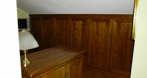 Armadio legno mansardato 4 su misura